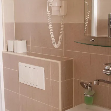 Klara فندق براغ