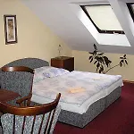 Otel Klara 3*