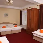 Klara Hotel 3*